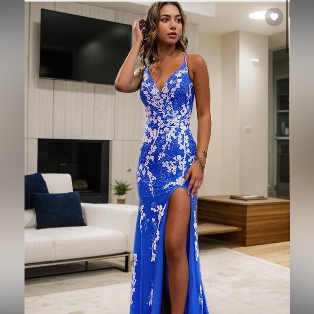 Women’s Prom Dress